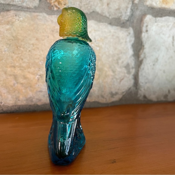 Vtg Avon Island Parakeet Bottle Charisma Cologne Blue Green Glass Empty 1970s - Picture 3 of 6
